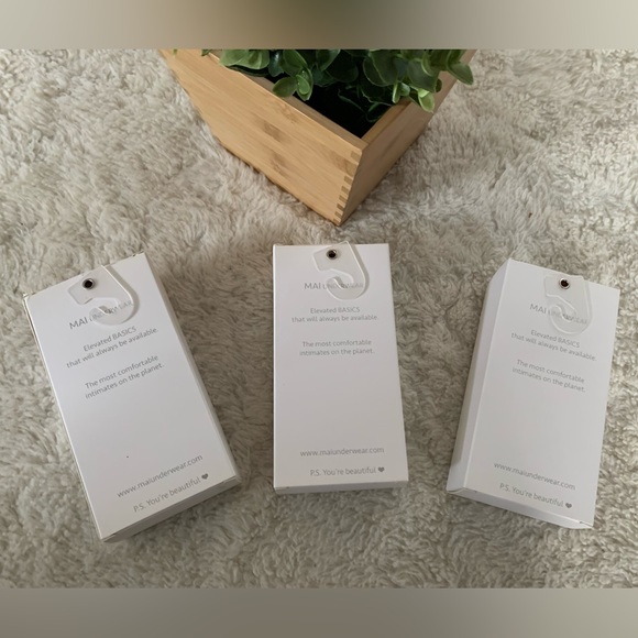 MAI Essentials Classic Bottom Bundle - Picture 11 of 11